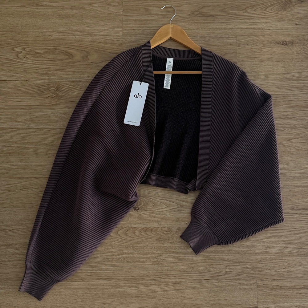 Alo Yoga Denim Knit Shawl in Raisinette/ Black size M/L- NWT